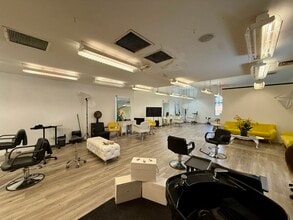 506 E 10th St, Greenville, NC à louer Photo intérieure- Image 2 de 7