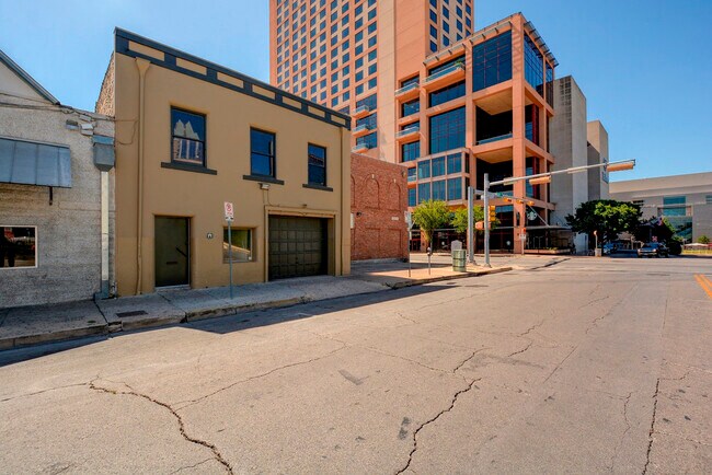 Plus de détails pour 503 Neches St, Austin, TX - Bureau, Bureau/Commerce de détail à louer