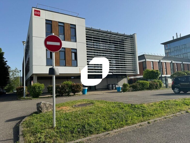 21 Rue Jacobi-Netter, Strasbourg à louer - Photo du bâtiment - Image 2 de 12