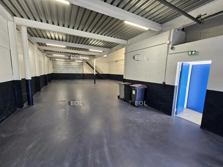 Flex in Orly for lease - Building Photo - Image 2 of 8