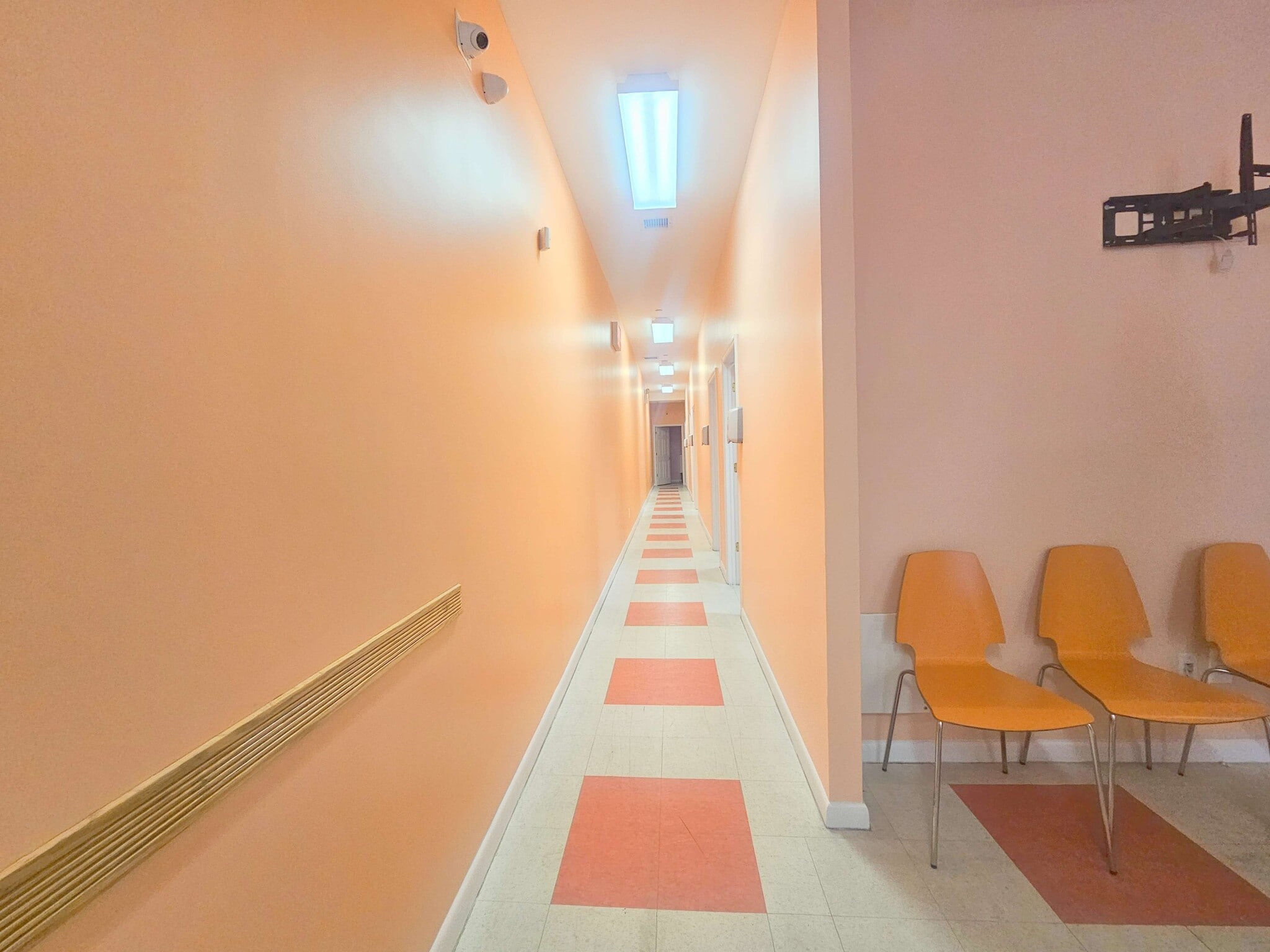 3703 92nd St, Jackson Heights, NY for lease Interior Photo- Image 1 of 9