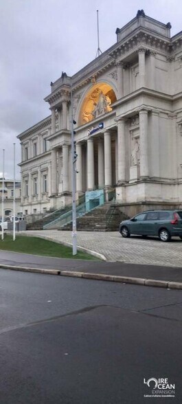 Commerce de détail dans Nantes à louer - Photo du bâtiment - Image 3 de 6