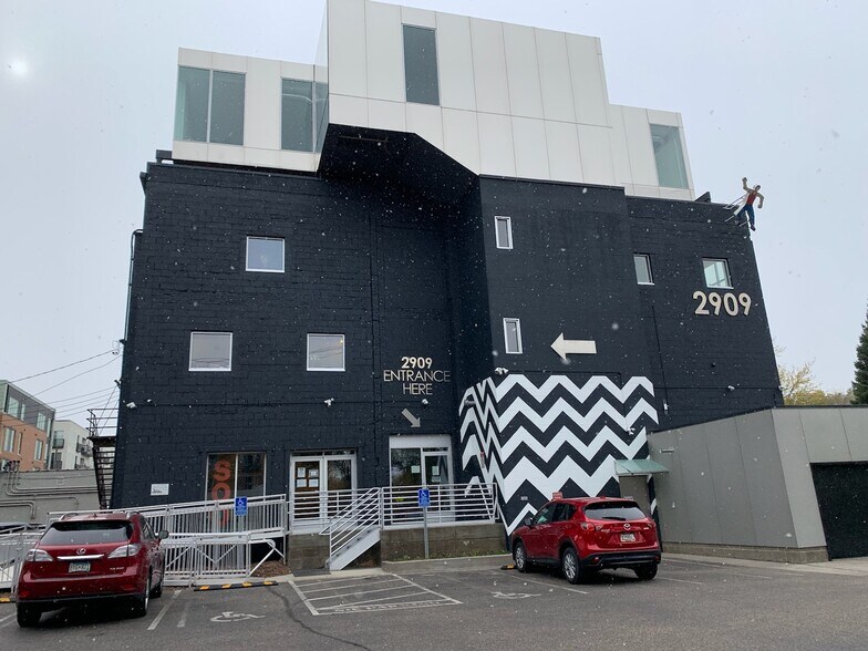 2909 Bryant Ave S, Minneapolis, MN à louer - Photo du bâtiment - Image 2 de 12