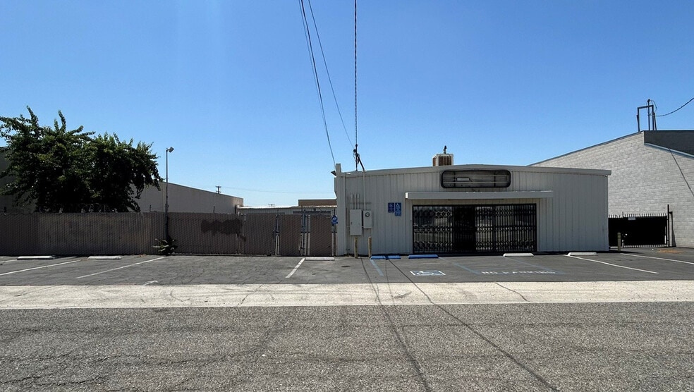1202 Price Ave, Pomona, CA for lease - Building Photo - Image 1 of 5