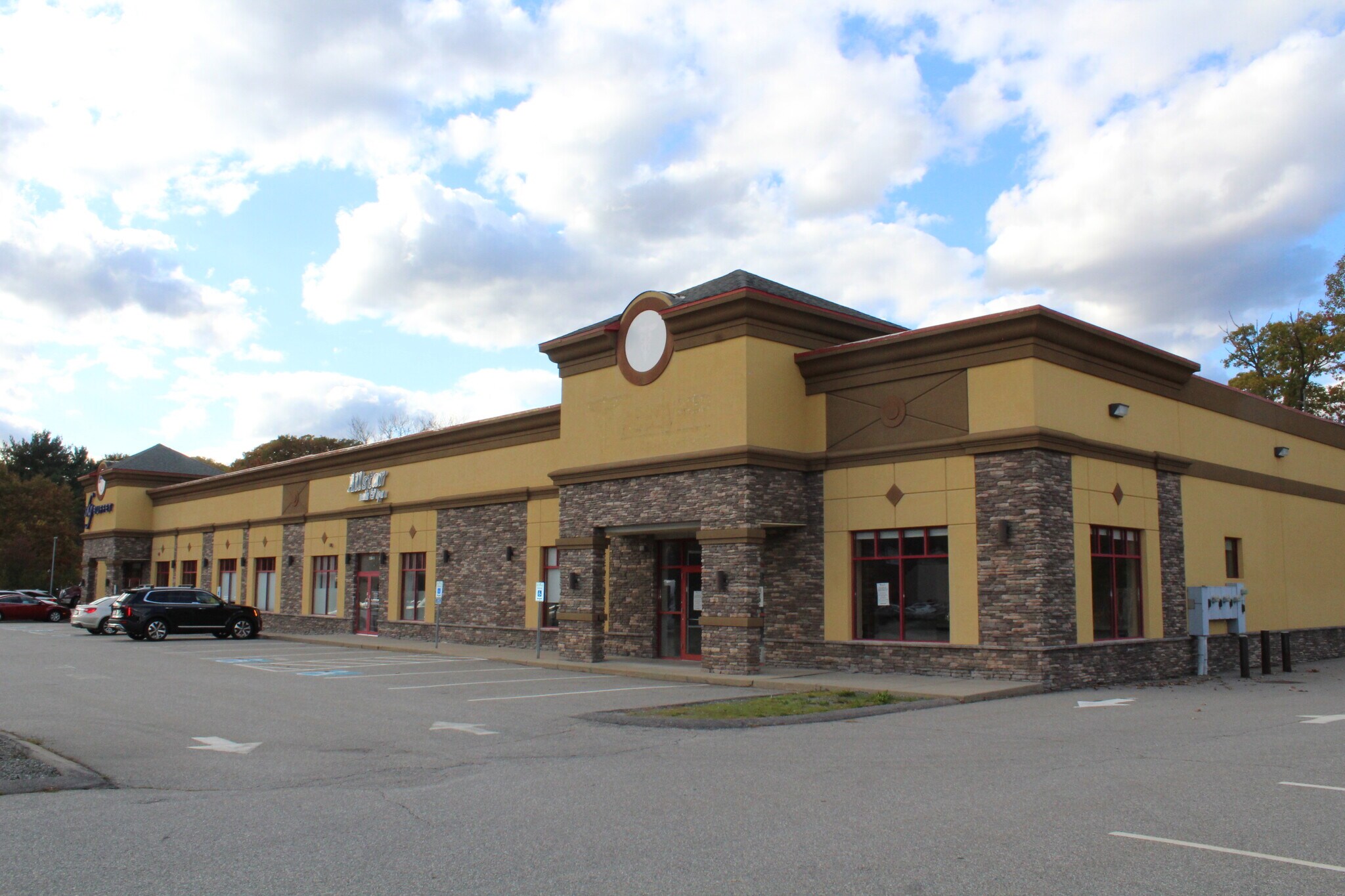 340 E Main St, Milford, MA for lease Building Photo- Image 1 of 24