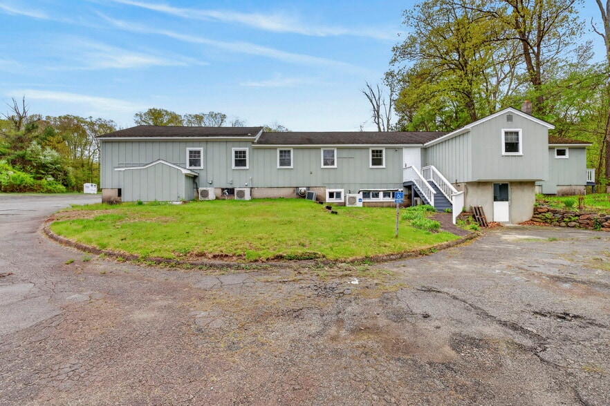 415 Andover St, Georgetown, MA for lease - Building Photo - Image 3 of 17
