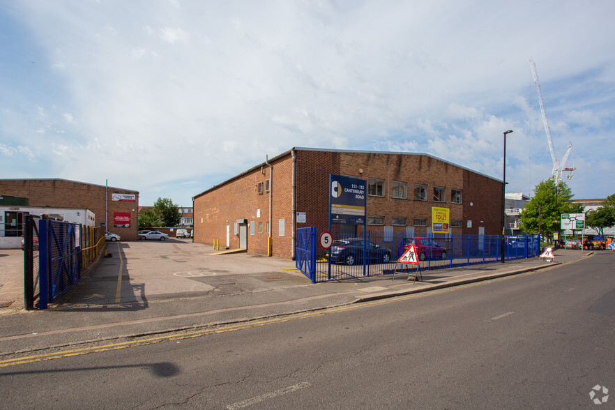 115 Canterbury Rd, Croydon for lease - Primary Photo - Image 1 of 3