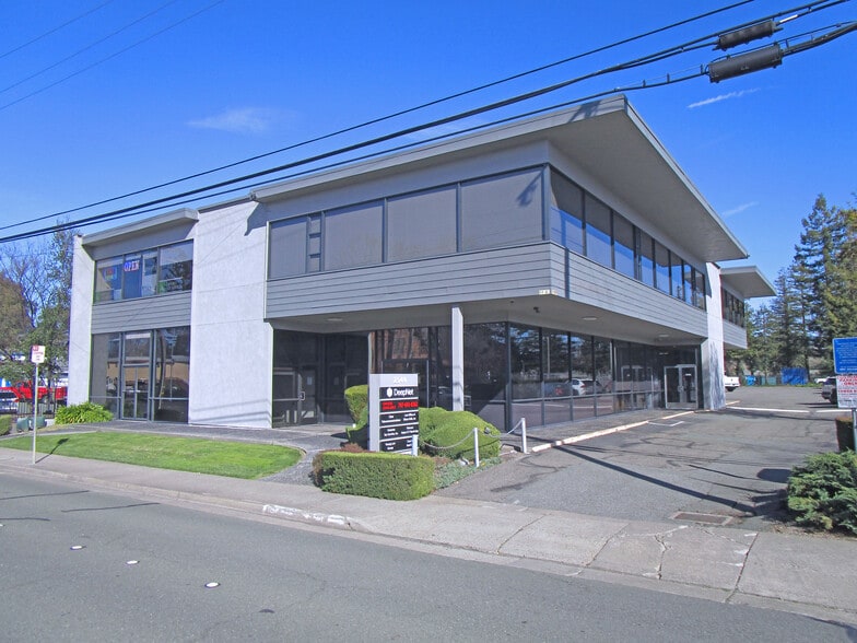 2544 Cleveland Ave, Santa Rosa, CA for lease - Building Photo - Image 2 of 6