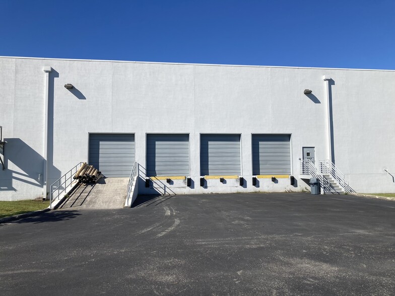 1440 SW 28th Ave, Pompano Beach, FL for lease - Building Photo - Image 3 of 22