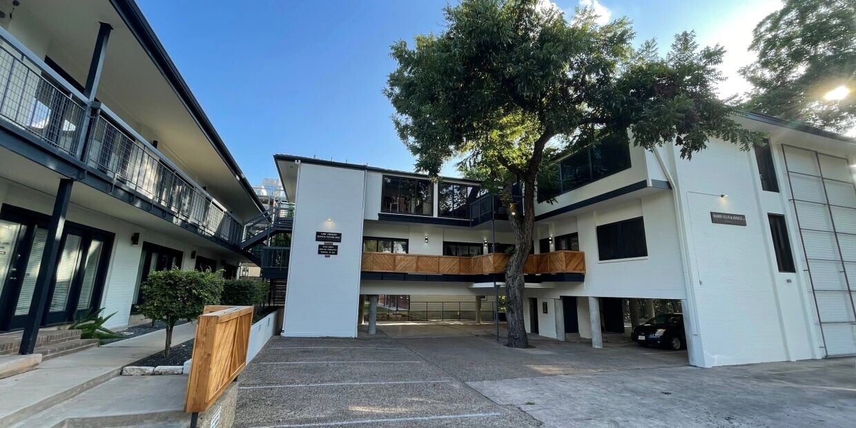 805 W 10th St, Austin, TX for lease Building Photo- Image 1 of 10