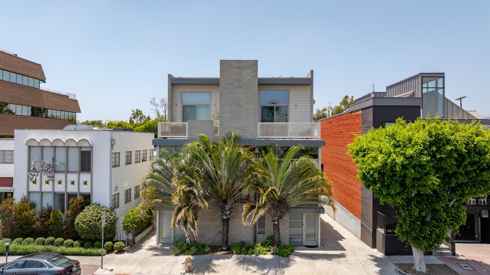 631 N Larchmont Blvd #3, Los Angeles, CA for lease - Building Photo - Image 1 of 10