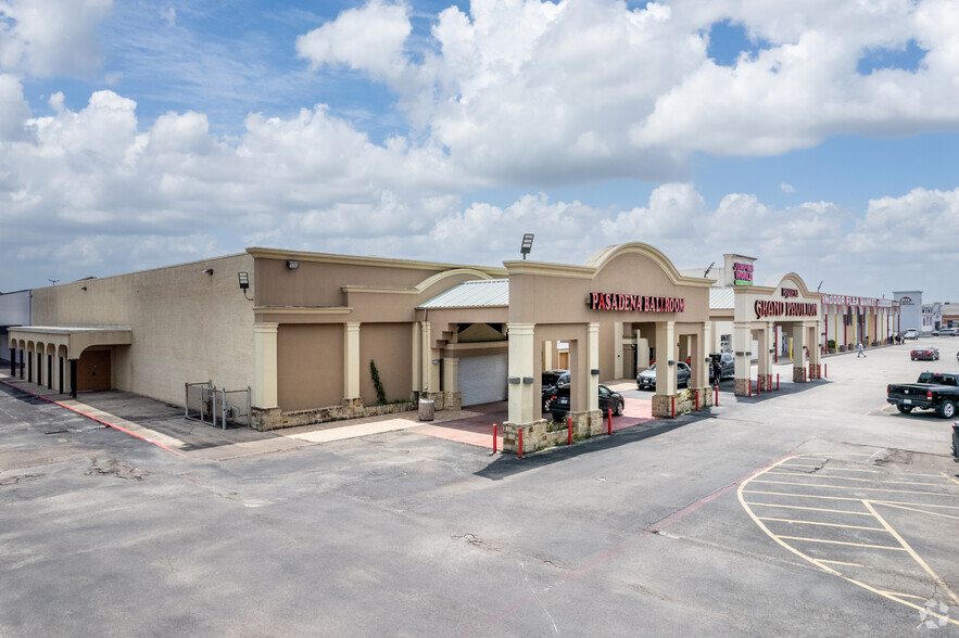 2222 Spencer Hwy, Pasadena, TX for lease - Building Photo - Image 2 of 5