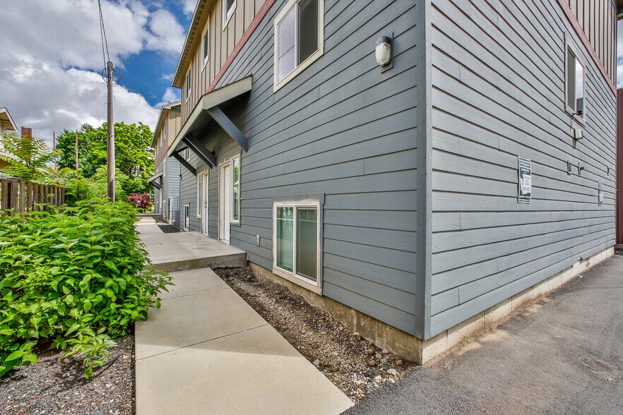 820 E Nora Ave, Spokane, WA à vendre - Photo du bâtiment - Image 3 de 15