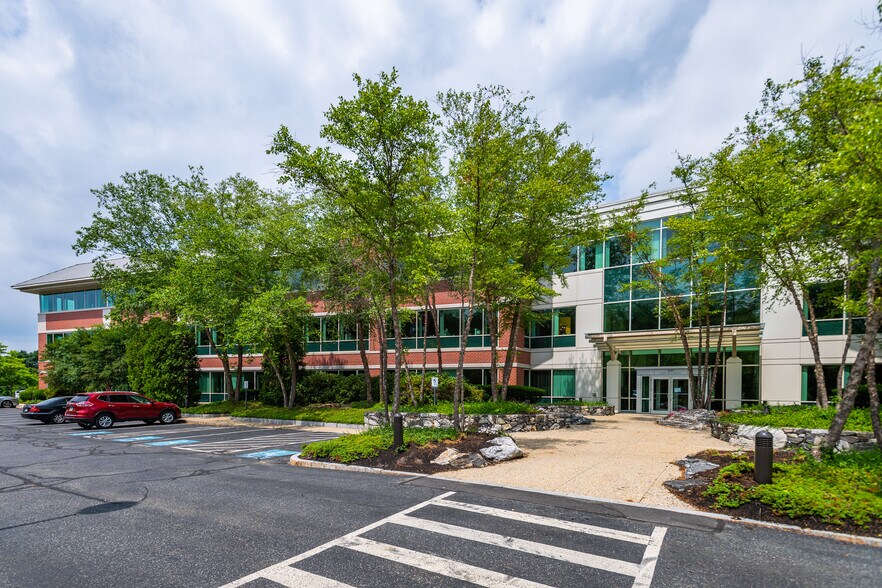 400 Donald J Lynch Blvd, Marlborough, MA à louer - Photo du bâtiment - Image 2 de 46