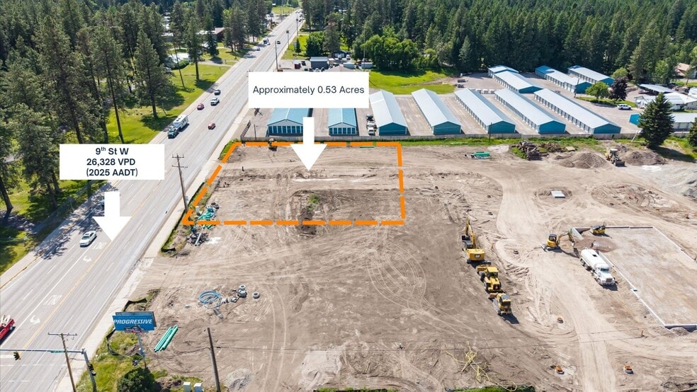 2159 9th W st, Columbia Falls, MT à vendre - Photo du bâtiment - Image 2 de 5