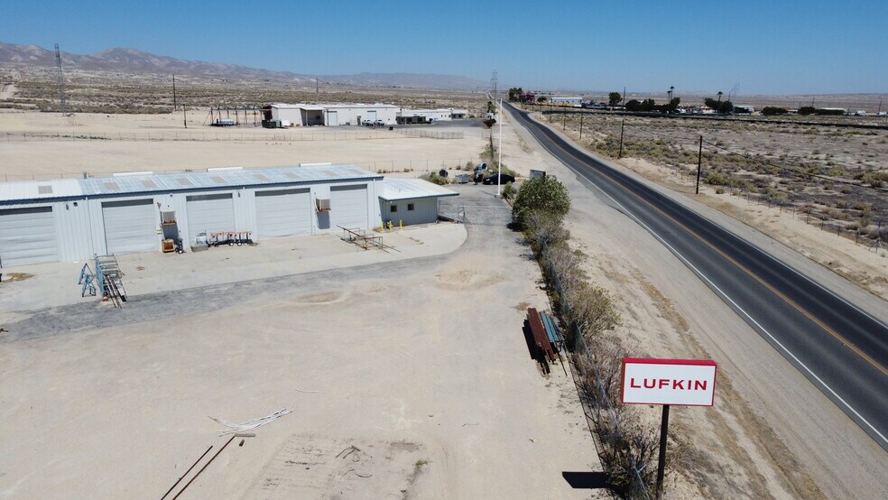 1537 Kern St, Taft, CA à louer - Photo du bâtiment - Image 2 de 19