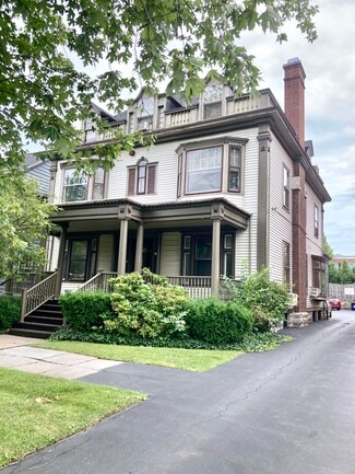 Plus de détails pour 343 Elmwood Ave, Buffalo, NY - Bureau à vendre