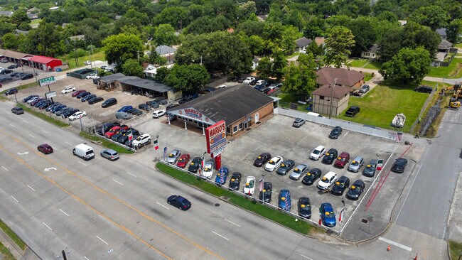 Plus de détails pour 411 Spencer Hwy, South Houston, TX - Commerce de détail à louer