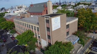 Plus de détails pour 11 Catherine St, Brooklyn, NY - Bureau/Médical à louer