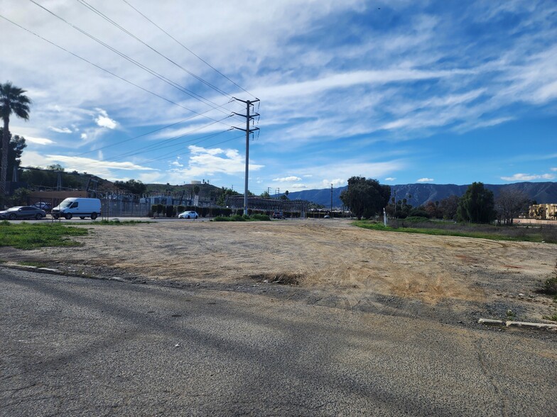 018 Spring Street, Lake Elsinore, CA for sale - Building Photo - Image 1 of 12