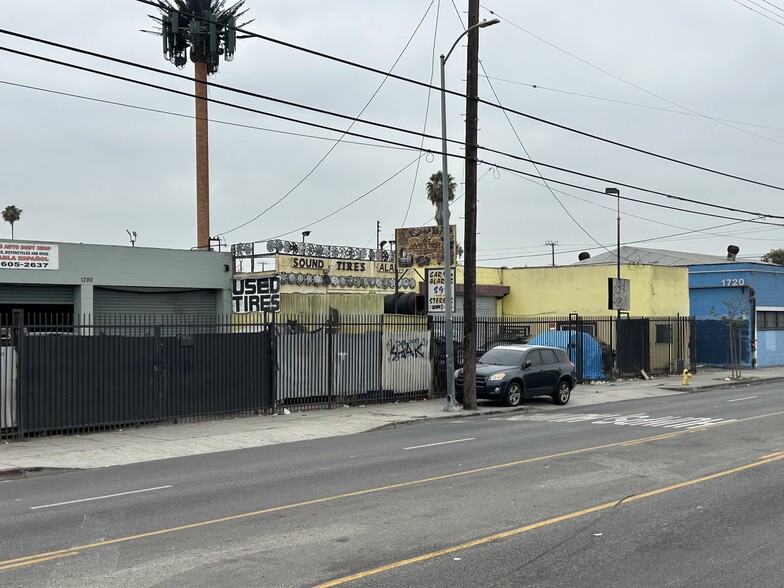 1700 W Slauson Ave, Los Angeles, CA for sale - Building Photo - Image 2 of 6