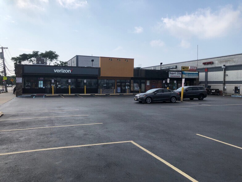 2506 Hylan Blvd, Staten Island, NY à louer - Photo du bâtiment - Image 3 de 4