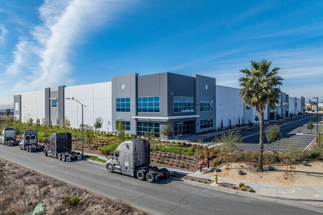 Plus de détails pour 7129 Enrico Fermi Pl, San Diego, CA - Industriel à louer