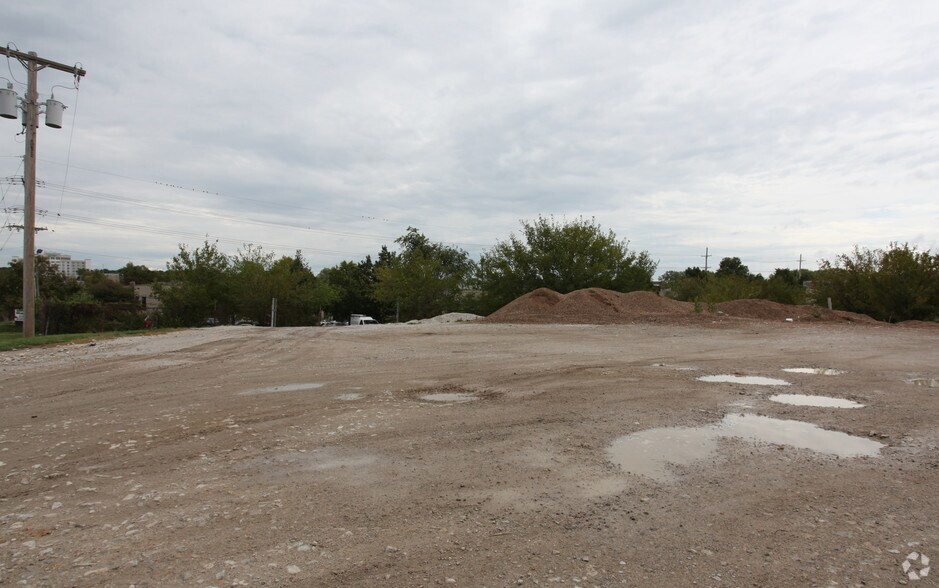 8751 Lenexa Dr, Lenexa, KS à vendre - Photo principale - Image 1 de 3