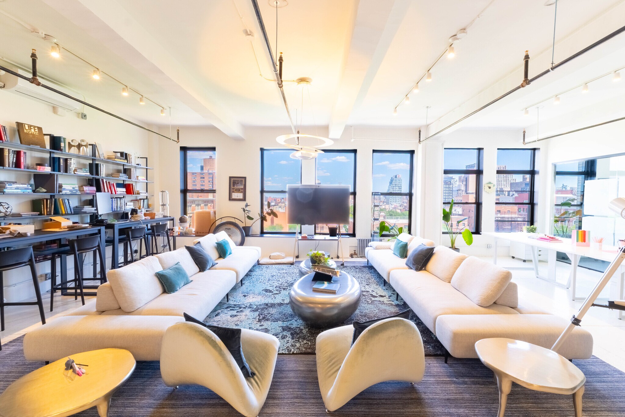 195-197 Chrystie St, New York, NY for lease Interior Photo- Image 1 of 11