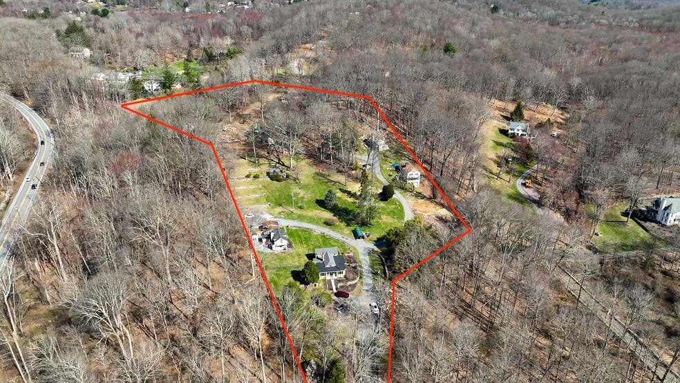 292 Croton Falls Rd, Mahopac, NY for sale - Building Photo - Image 3 of 11
