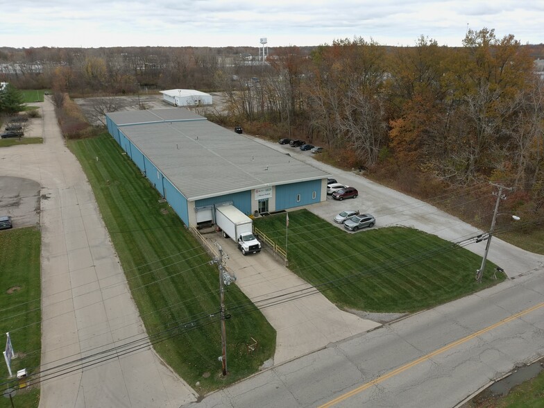 1150 Taylor St, Elyria, OH for lease - Building Photo - Image 2 of 5