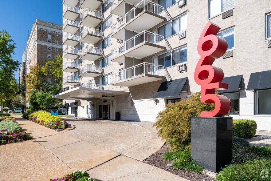 665 S Skinker Blvd, Saint Louis, MO à louer - Photo du bâtiment - Image 3 de 7