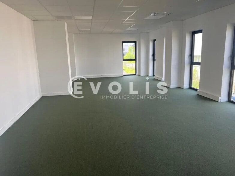 470 Rue Des Valets, Montluel à vendre - Photo intérieure - Image 3 de 10