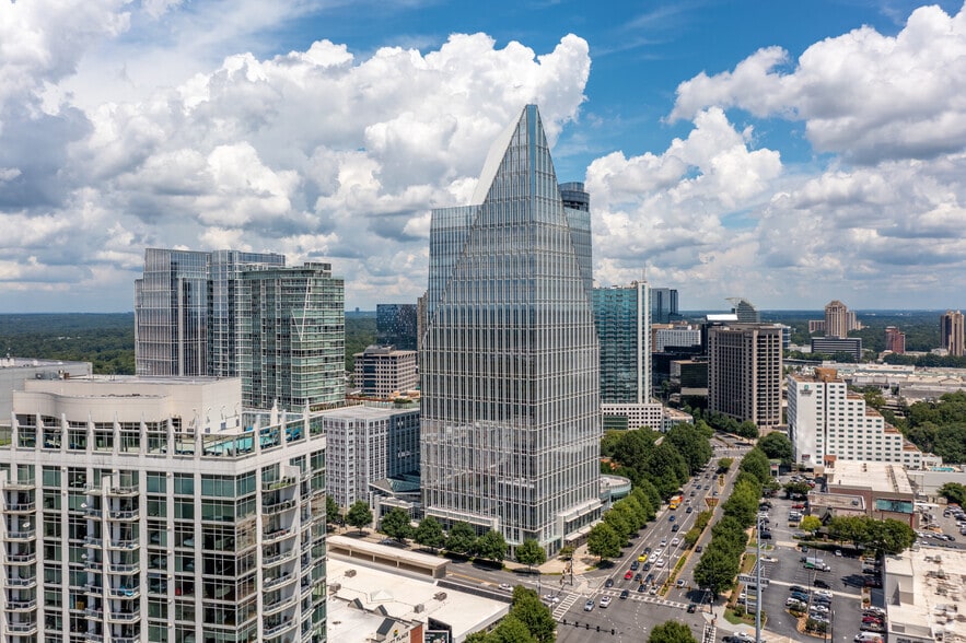 3280 Peachtree Rd NE, Atlanta, GA for lease - Building Photo - Image 1 of 53