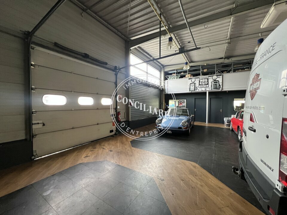 Flex in Toulouse for lease Interior Photo- Image 1 of 6