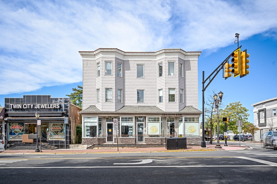 40 Clifton Ave, Lakewood, NJ for sale - Building Photo - Image 2 of 6