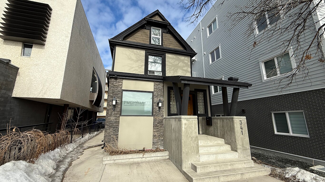 341 Wardlaw Av, Winnipeg, MB for sale Primary Photo- Image 1 of 1