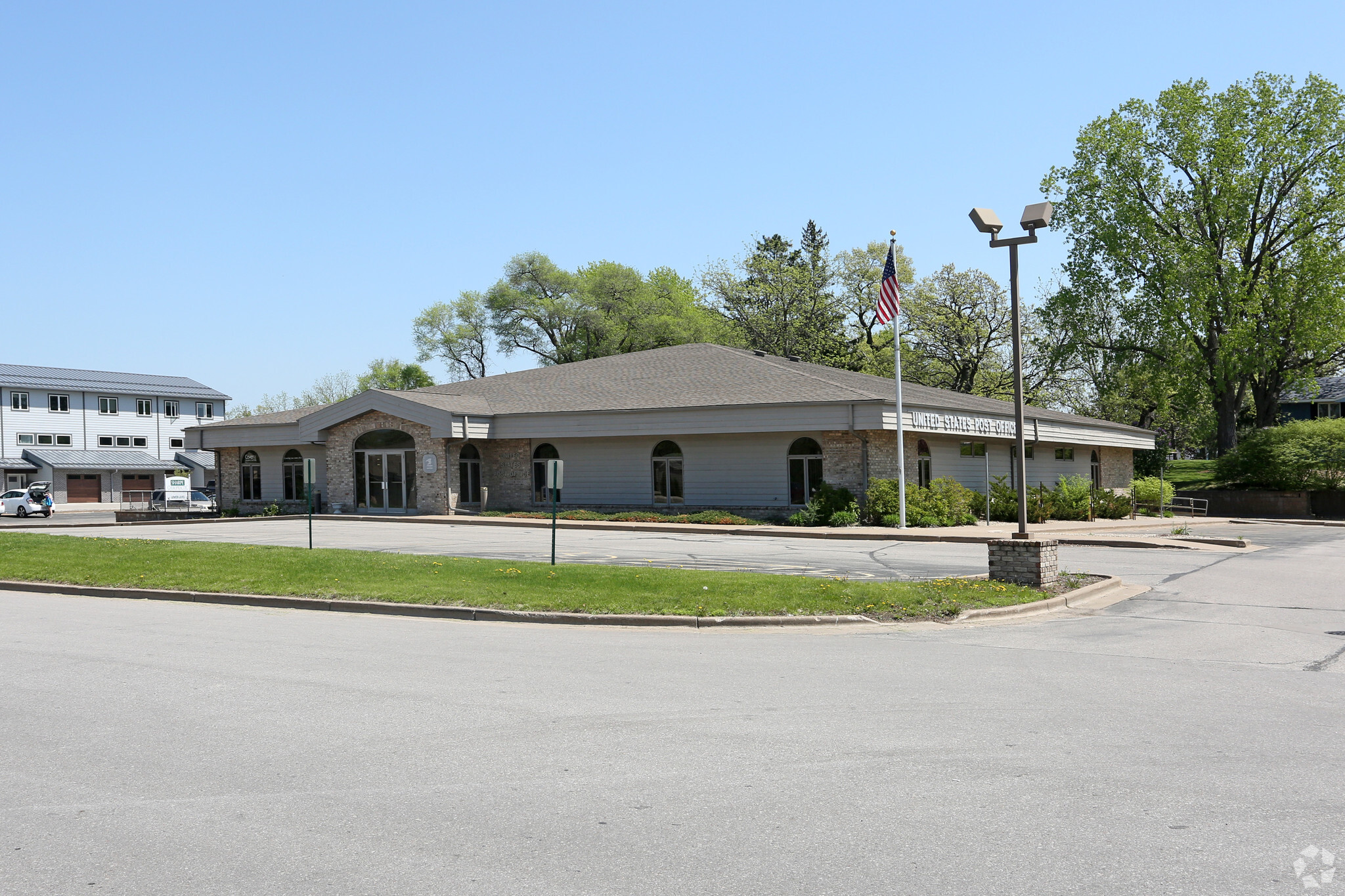 1111 Linden Dr, Holmen, WI à vendre Photo principale- Image 1 de 1