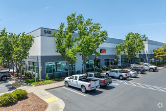 Plus de détails pour 940 Riverside Pky, West Sacramento, CA - Industriel à louer