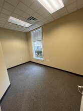 1417 Stuart Engals Blvd, Mount Pleasant, SC for lease Interior Photo- Image 2 of 11