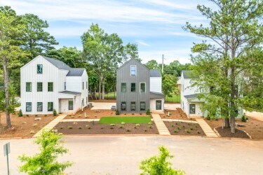 580 Pride Ave, Auburn, AL à vendre - Photo du bâtiment - Image 3 de 21