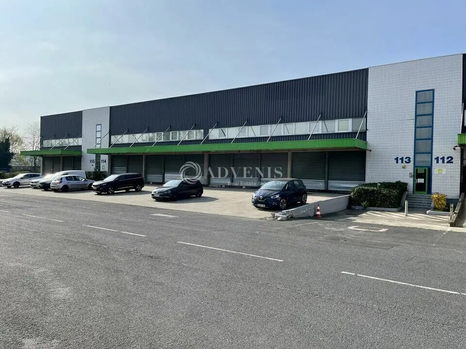 Industrial in Herblay-sur-Seine for lease Primary Photo- Image 1 of 7