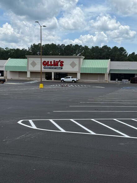 600 Westgate Plz, Andalusia, AL à louer - Photo du bâtiment - Image 2 de 6