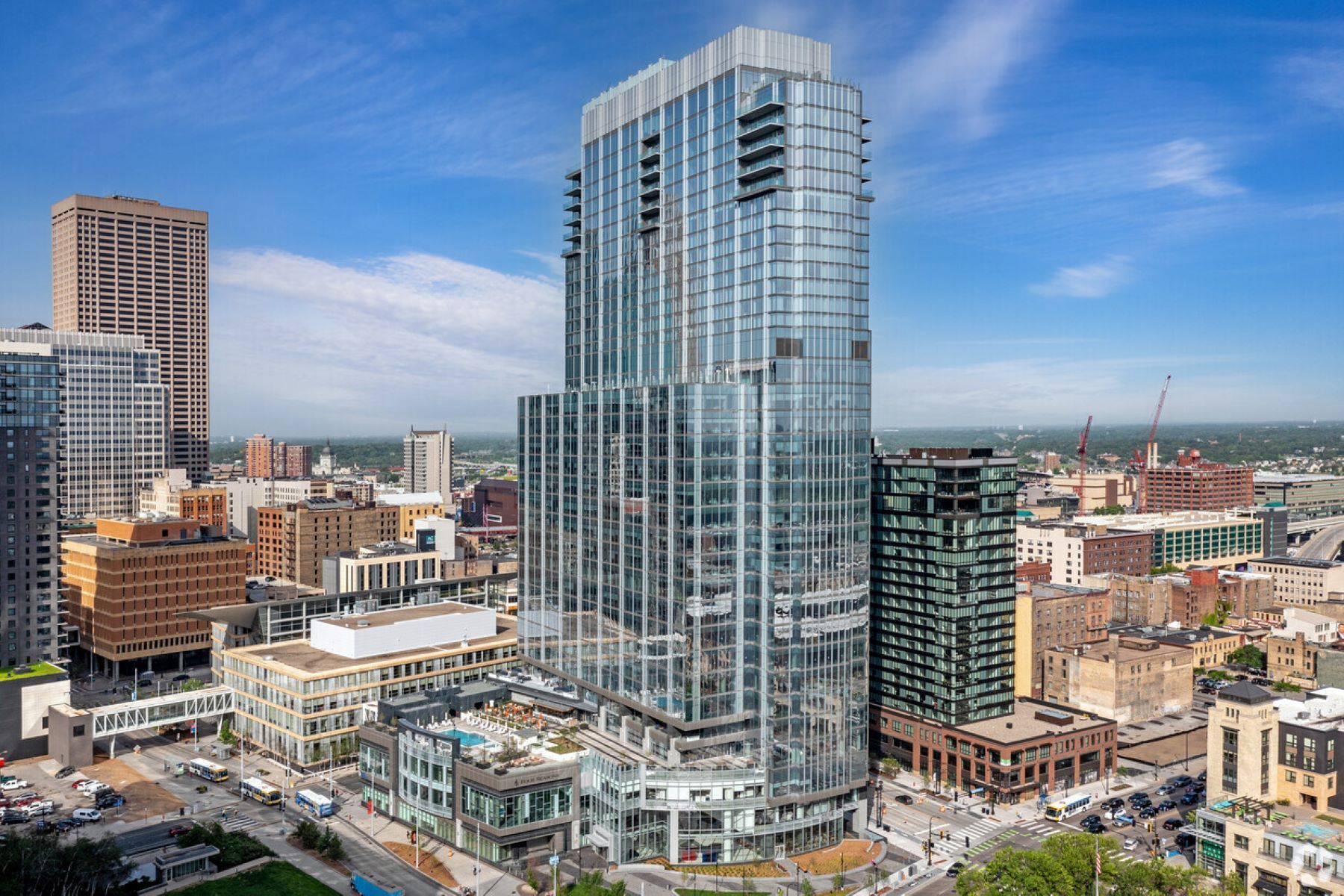 250 Nicollet Mall, Minneapolis, MN à louer Photo du bâtiment- Image 1 de 12