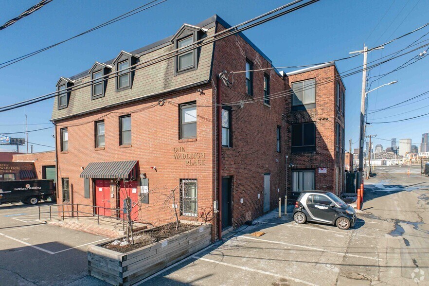 1-3 Wadleigh Pl, South Boston, MA for lease - Primary Photo - Image 1 of 5