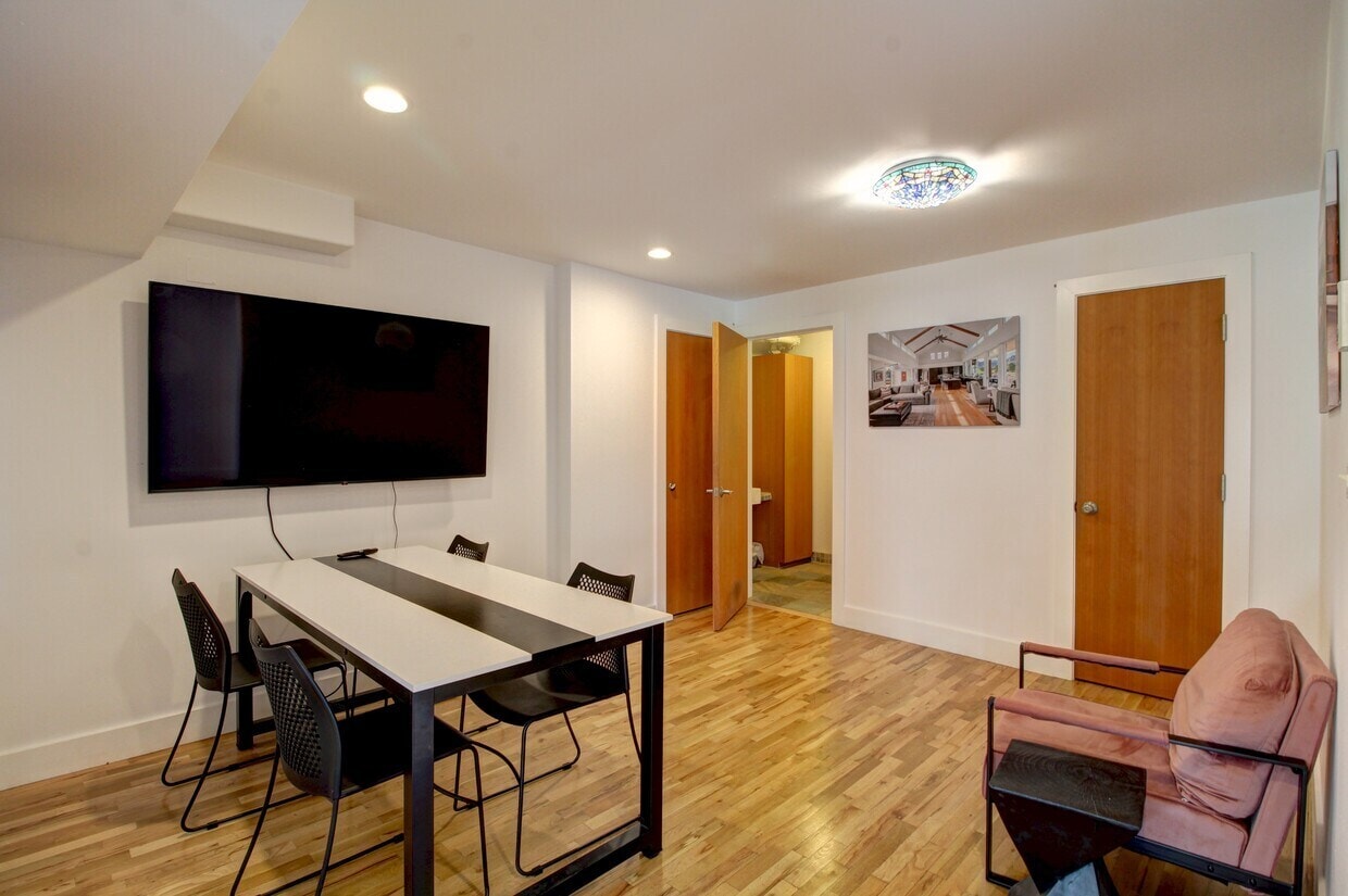 5420 Arapahoe Ave, Boulder, CO 80303 - Unit 1 - - Interior Photo - Image 1 of 5