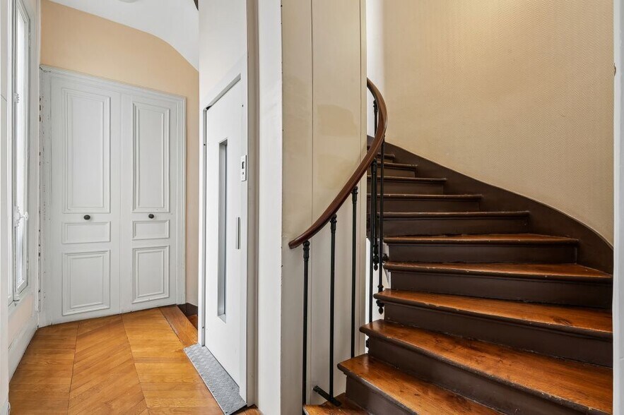 50 Rue De Miromesnil, Paris for lease - Building Photo - Image 3 of 9