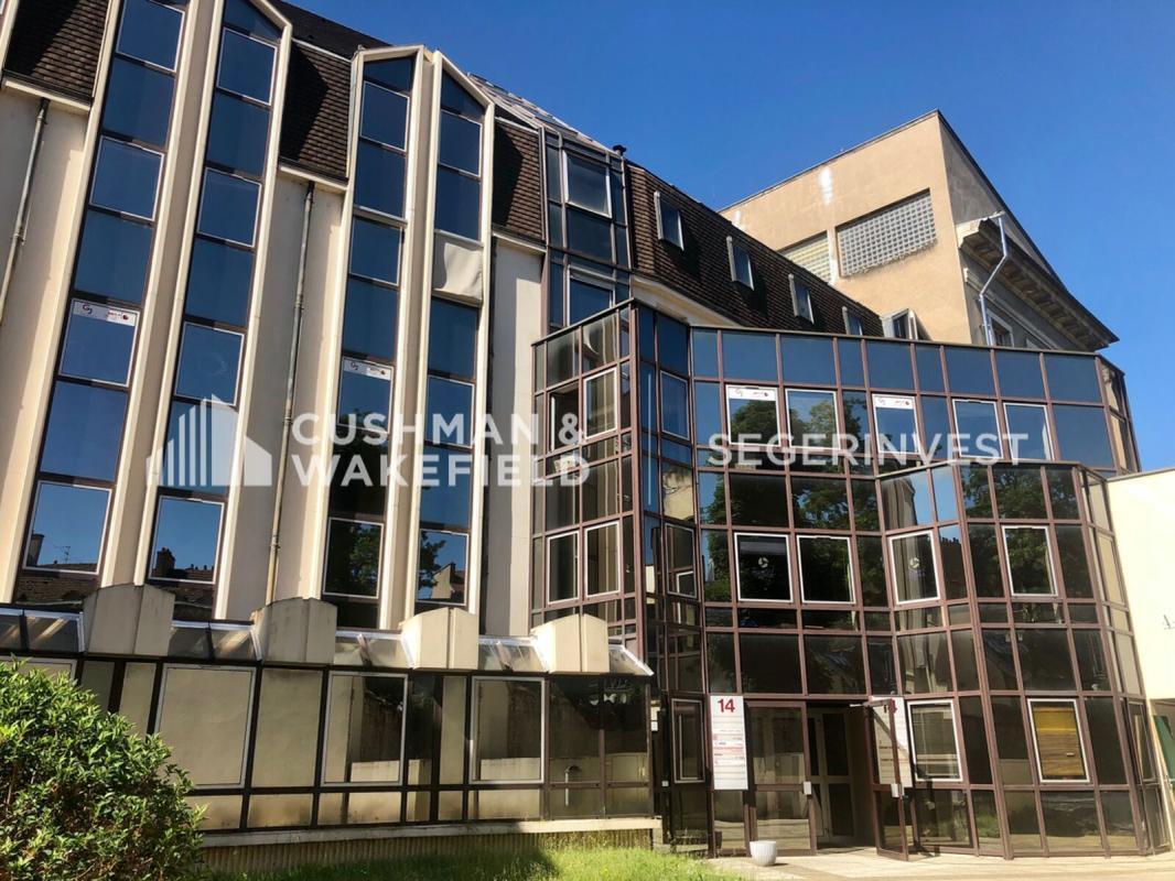14 Rue Du Chapeau Rouge, Dijon for lease Building Photo- Image 1 of 9