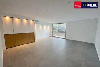 Plus de détails pour 8 Rue Achille Emperaire, Aix-en-Provence - Bureau à louer