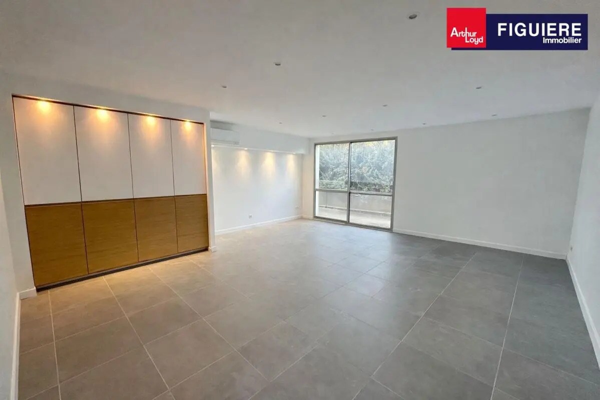 8 Rue Achille Emperaire, Aix-en-Provence for lease Building Photo- Image 1 of 7